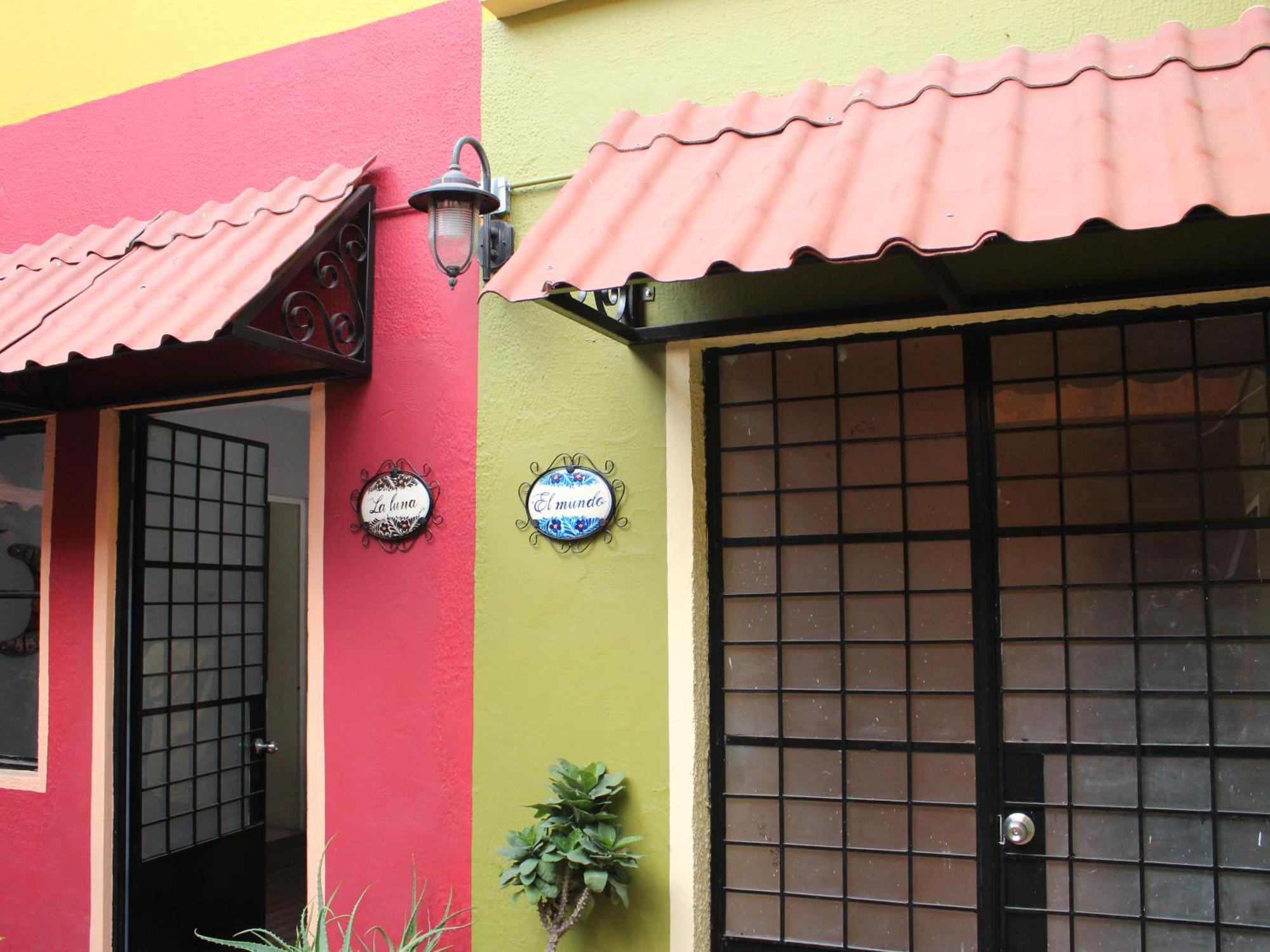 Hostal La Loteria Γκουανταλαχάρα Εξωτερικό φωτογραφία