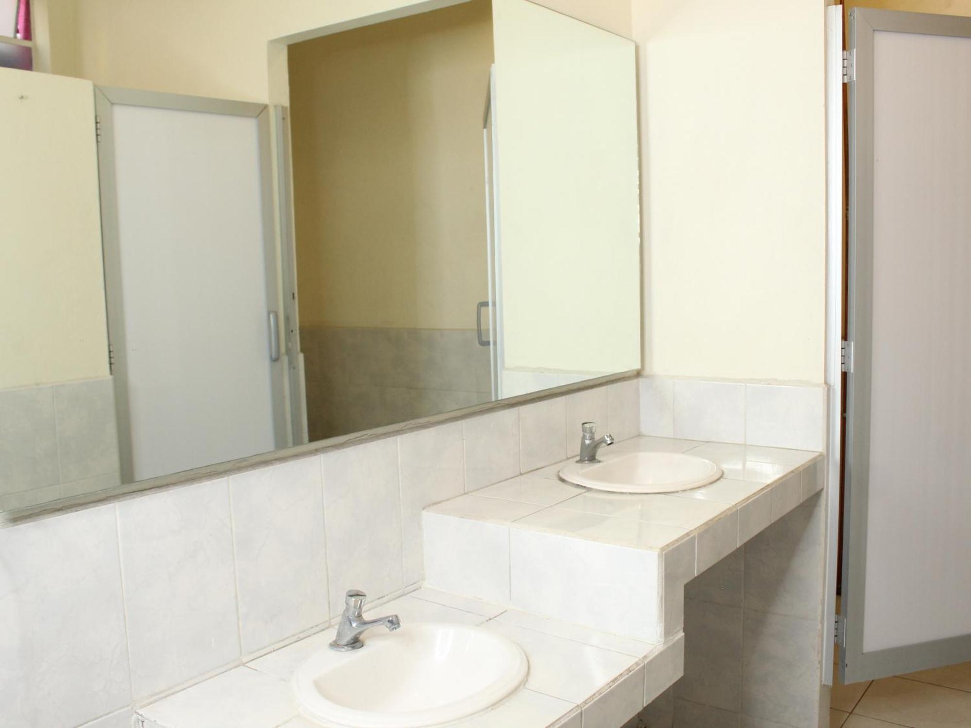 Hostal La Loteria Γκουανταλαχάρα Εξωτερικό φωτογραφία